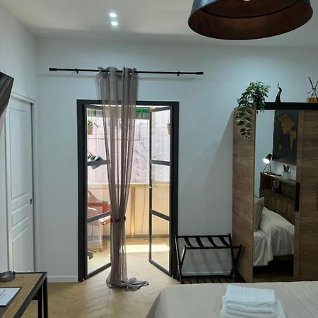 Gennarino Apartments - Panorama Suite With Balcony And Urban Loft Неаполь Экстерьер фото