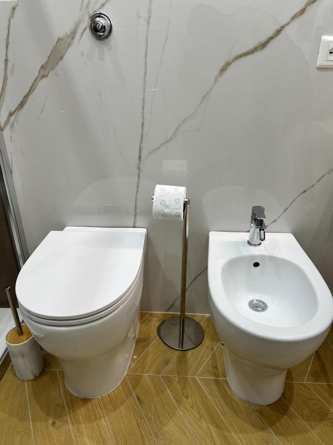 Gennarino Apartments - Panorama Suite With Balcony And Urban Loft Неаполь Экстерьер фото