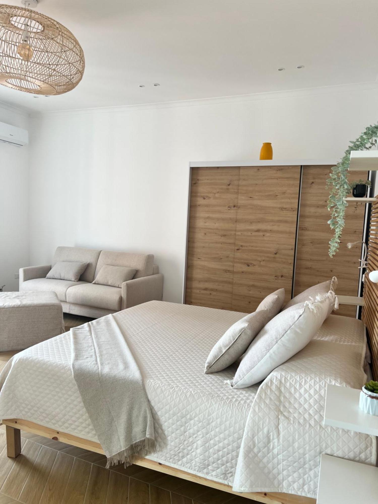 Gennarino Apartments - Panorama Suite With Balcony And Urban Loft Неаполь Экстерьер фото