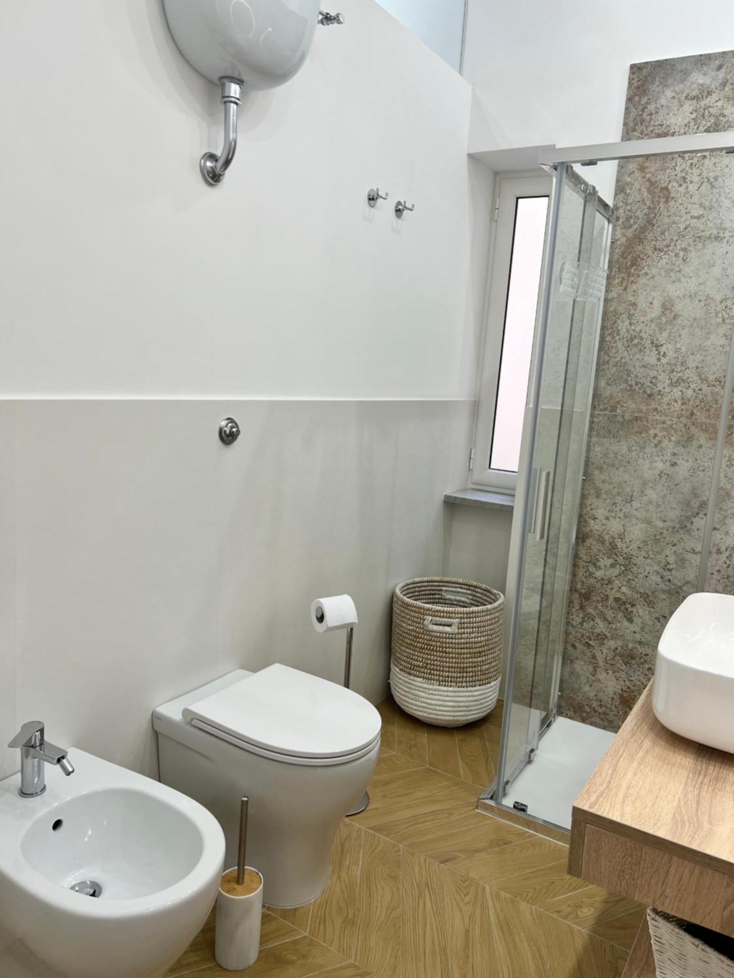 Gennarino Apartments - Panorama Suite With Balcony And Urban Loft Неаполь Экстерьер фото