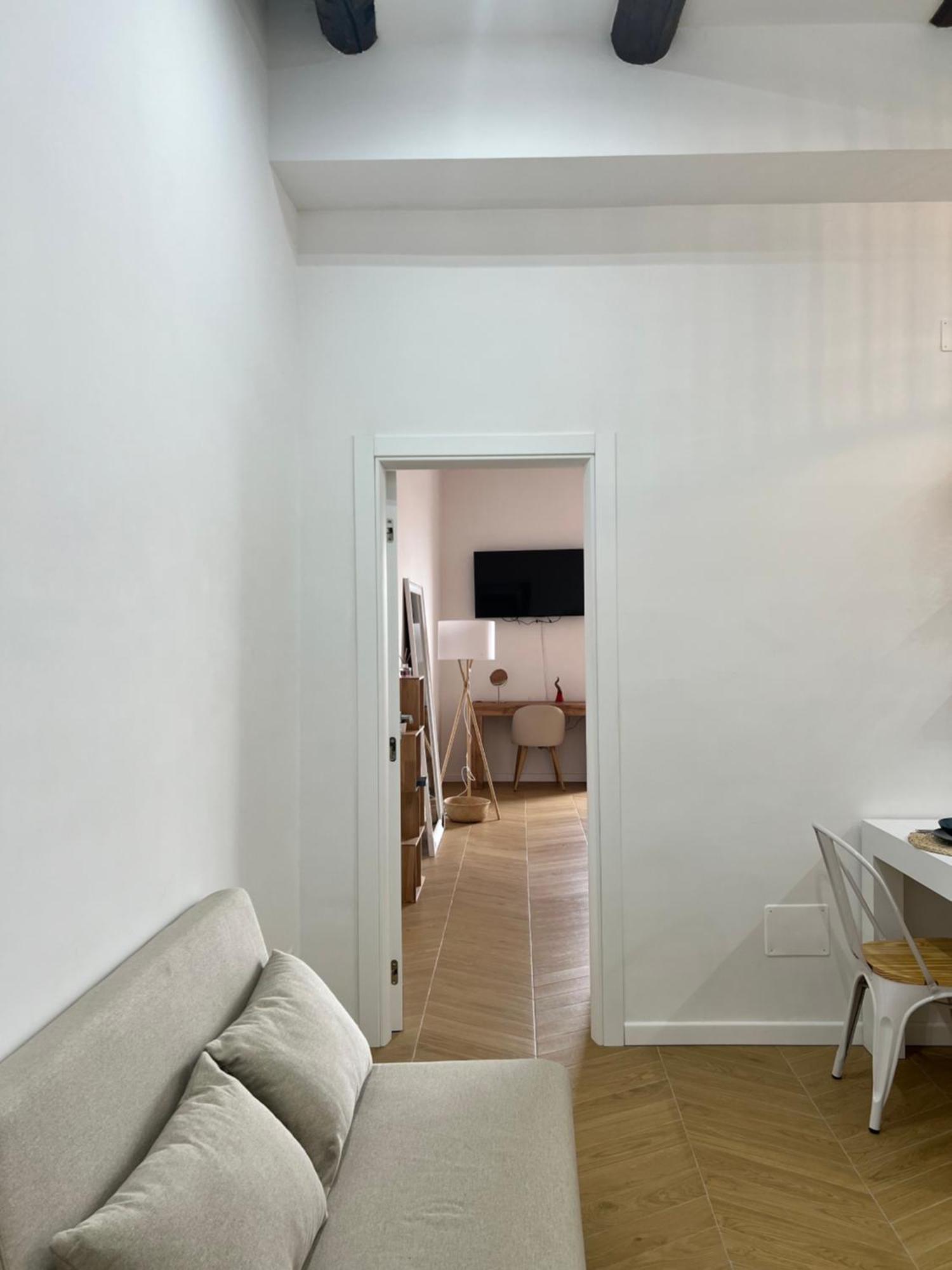 Gennarino Apartments - Panorama Suite With Balcony And Urban Loft Неаполь Экстерьер фото